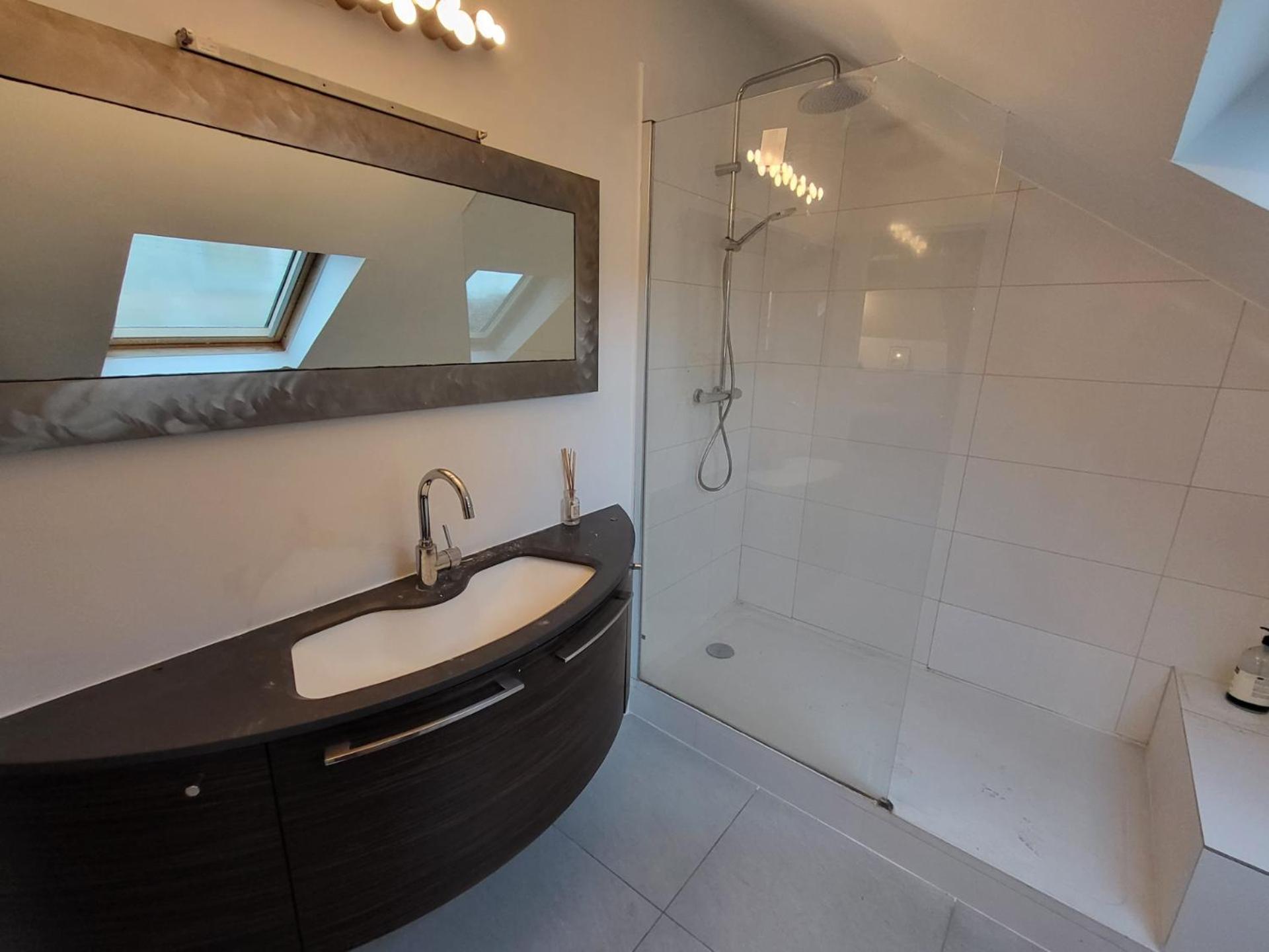 Les Oiseaux De Passage Bed & Breakfast Escolives-Sainte-Camille Luaran gambar