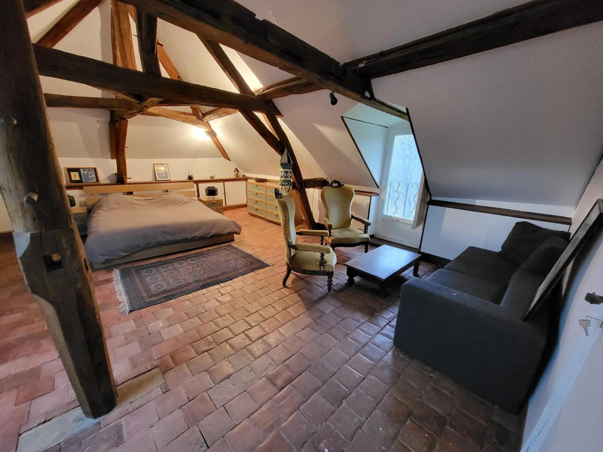 Les Oiseaux De Passage Bed & Breakfast Escolives-Sainte-Camille Luaran gambar
